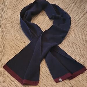 Mens navy scarf L & CO
